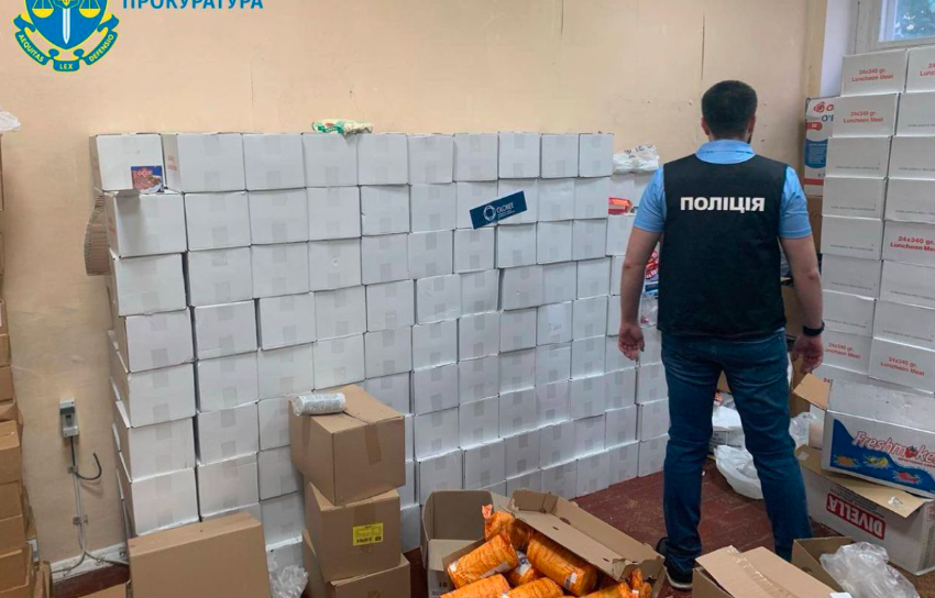 У Києві ексголова осередку Чeрвоного Хpеста вкрала гуманітарну допомогу на майже 3,6 мільйона гривень