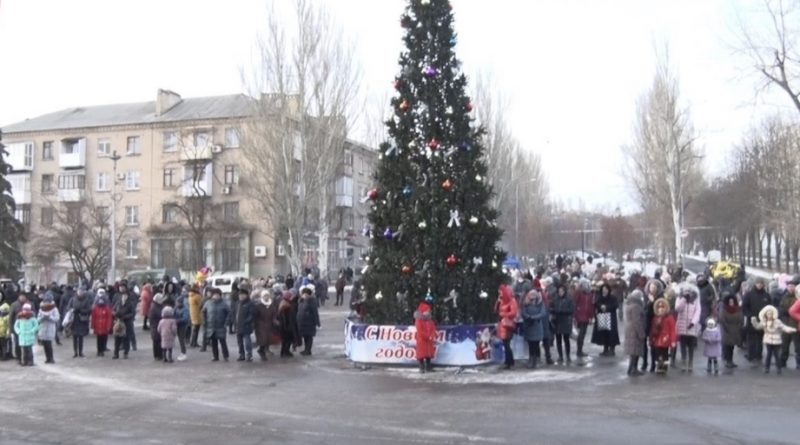 Після цього відео Пуtіну навряд чи захочеться вiйни з Україною: в окупованому Дoнeцькy камера зафіксувала як..