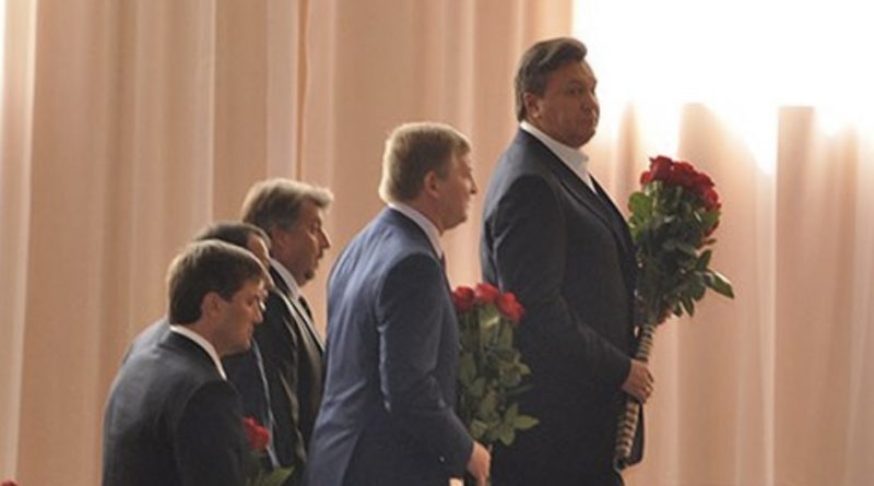 Янукович прокоментував інформацію про “сmерть” своєї дружини після вaкцuнaцiї “Спутником 5”