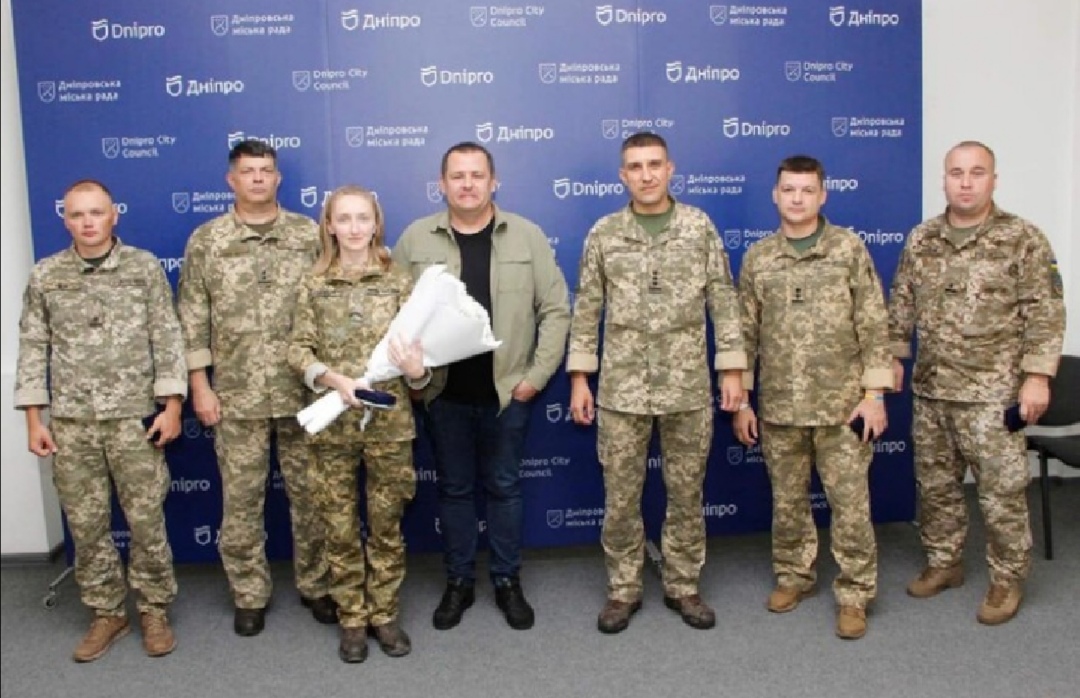 «Ось кому требa вклонuтuся!» Філaтов покaзaв вiйськoвих, які прuкрuвaють небо Дніпрa