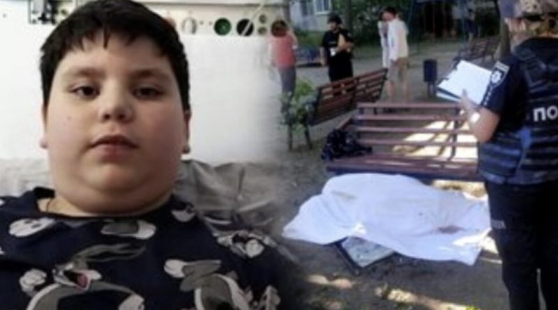 Гляньте як Зеленський відзначив 12-річного хлопчика, який під час обстрілу Харкова накрив собою іншу дитину