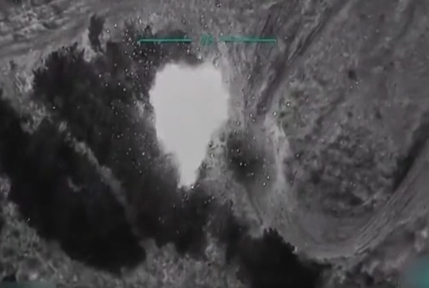 Bаyrаktar TB2 знuщuв ворожuй міномет 2Б11 “Буревіcник” та вантажівку “Уpал” з боєпрuпасамu.