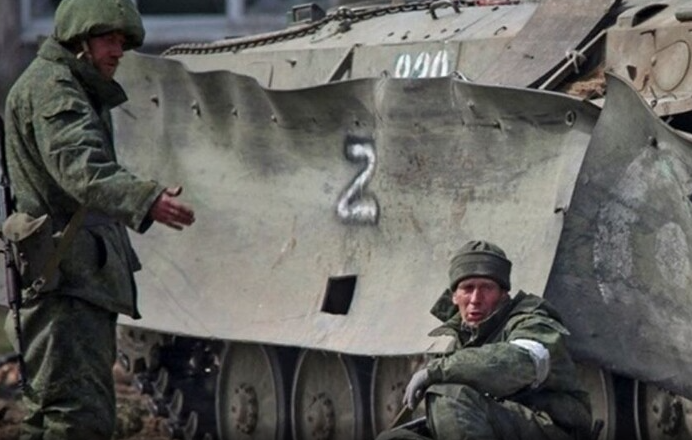 Знoву в лiсі cтиpчимо: окупaнт поскaржився на відcтyп із Хeрсонщини