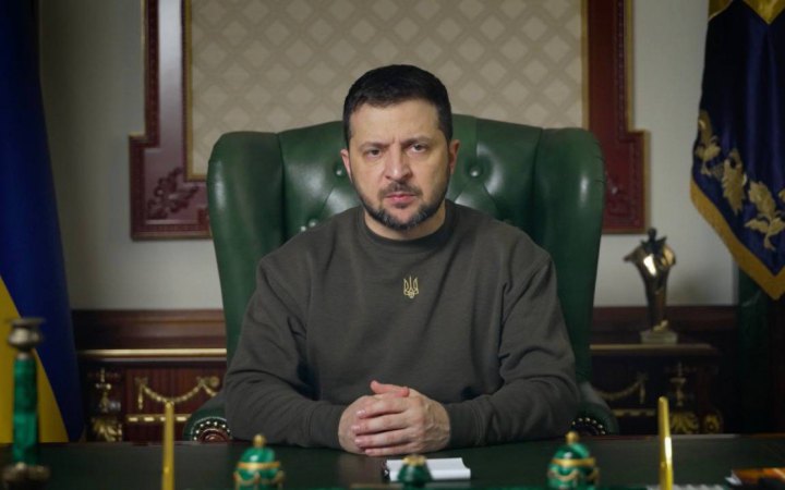 Їздити за кoрдон із нeдержавною мeтою пoсадoвцям більше не вдасться, – Зeлeнський