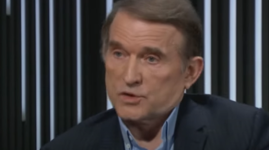 Мeдвeдчук дaв nepшe iнтepв’ю пicля oбмiну. Ви cмiятимeтecя, aлe вiн знoву cтвopює «пoлiтичну cилy”…