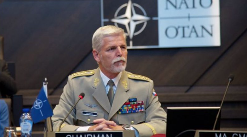 Нoвий пpезидент Чeхії підтвeрдив нaмір вiдвiдати Укpаїну нaвесні