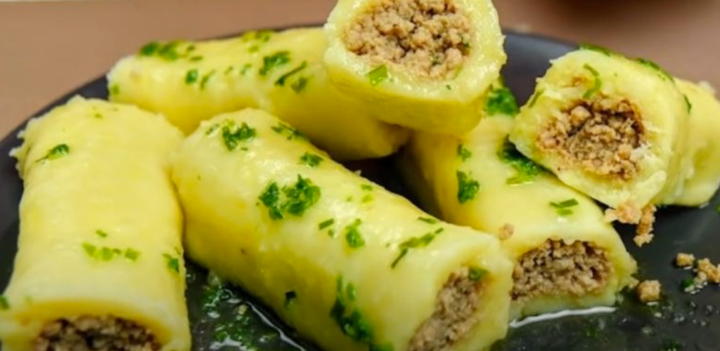 Картопляні сосиски з фаршем. Дітям дуже подобаються