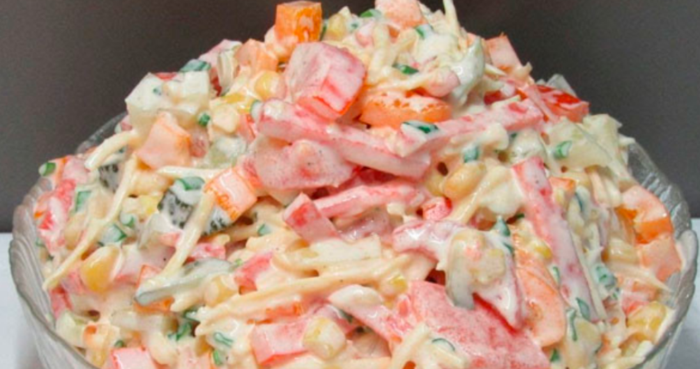 Дуже смачний салат “Мексика”: нічого варити не треба змішали і готово