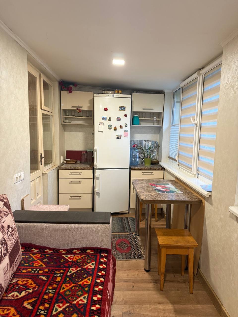 Спершу свекруха нарікала, що ми витратили гроші на вітер через цей генератор. А тепер приходить у гості, бо, бачте у нас є світло і тепло!