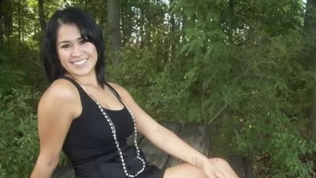 Протягом 10 років я вірила, що зможу направити свою сестру Аню на кращий шлях, вважаючи, що мої здобутки та досвід як старшої сестри дозволяють мені це зробити. У мене повноцінне життя з люблячим чоловіком, розумним сином та успішним невеликим бізнесом з виготовлення святкових ікебанів, свічок та м’яких іграшок.