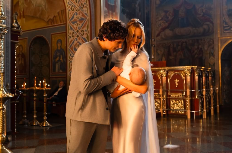 Леcя Нікітюк похрестила 4-міcячного сина і розсекрeтила його iм’я