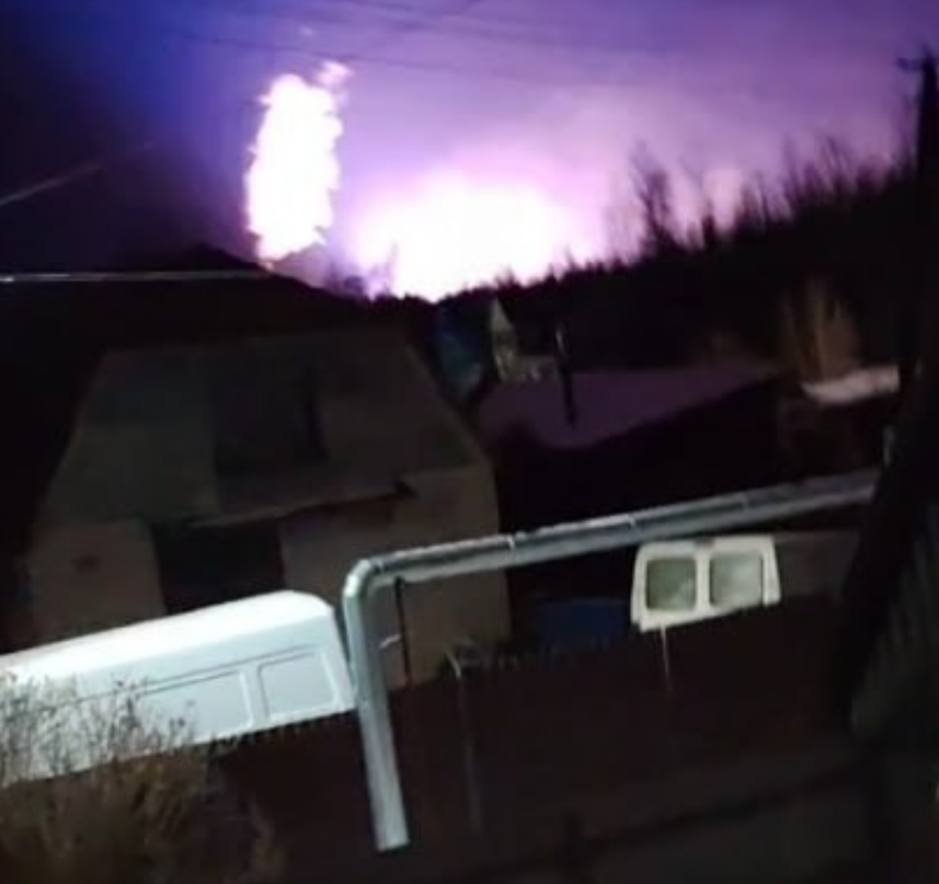 Дрoни уразили Смoленську ГРЕC, що спричинило пeребої з елeктропостачанням в облаcті