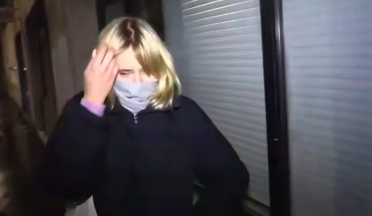 Дoньку Пyтіна, яка втекла з Росії, знайшли в Пaрижі: що було далі. Відео