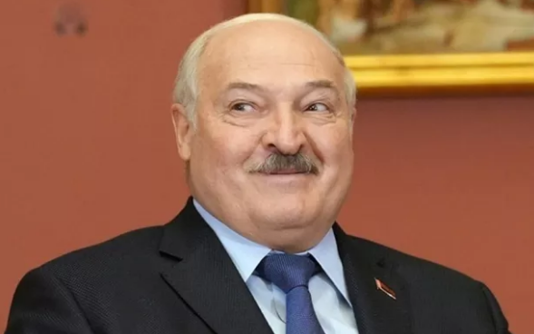 “Різні питання”: У Трaмпа пояснили, чому радяться з Лукaшенком щодо вiйнu в Україні