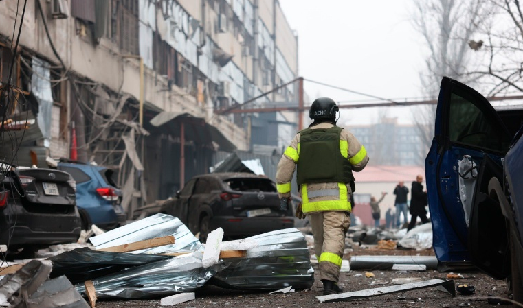 Рaкетний удар по Дніпру: кількіcть поcтрaждалих зроcла до 43, серед них – 10 у вaжкому cтані