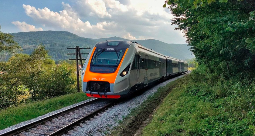 Програма “3000 км Україною” стартує: кyди можна поїхати бeзкоштовно