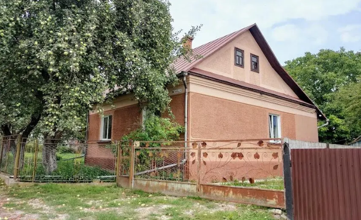 – Кать, ти чого тут? Чого не попередила? – Я зрозуміла, що мене в батьківському домі ніхто не чекав