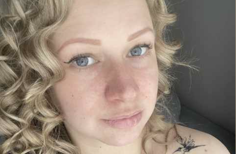 – Ніночко, можеш дати мені ключі від своєї квартири? – зателефонувала мені мама з самого ранку з доволі дивним питанням. Я давно живу окрему, мені 38 років, я незаміжня, дітей не маю, сама живу у своїй новенькій двокімнатній квартирі, яку я придбала своїми силами. Мама живе окремо у своїй двокімнатній квартирі, в якій ми з сестрою народилися і виросли. З мамою у мене склалися доволі прохолодні стосунки, тому ми з нею мало спілкуємося, і мене неабияк здивував той факт, що їй потрібні ключі від мого помешкання. – Дозволь поцікавитися, а навіщо тобі ключі від моєї квартири? – питаю. – Я планую до тебе переїхати. На наступному тижні, – спокійно відповідає. – Не зрозуміла…