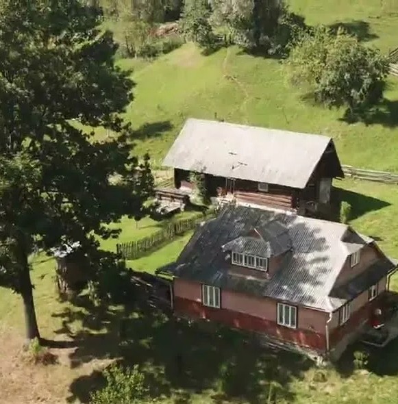 – Як можна жити в таких умовах! – Брат приїхав до нас на відпочинок. А як подяку ми отримали такий сором