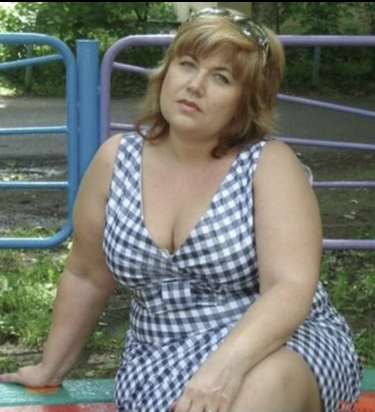 Катерина буквально сяяла від радості. Причиною її щастя було зовсім не власне життя, а новини про молодшу сестру Ірину. Ірина переживала розрив з чоловіком. Пара, що прожила у шлюбі три роки, розпалася після того,…