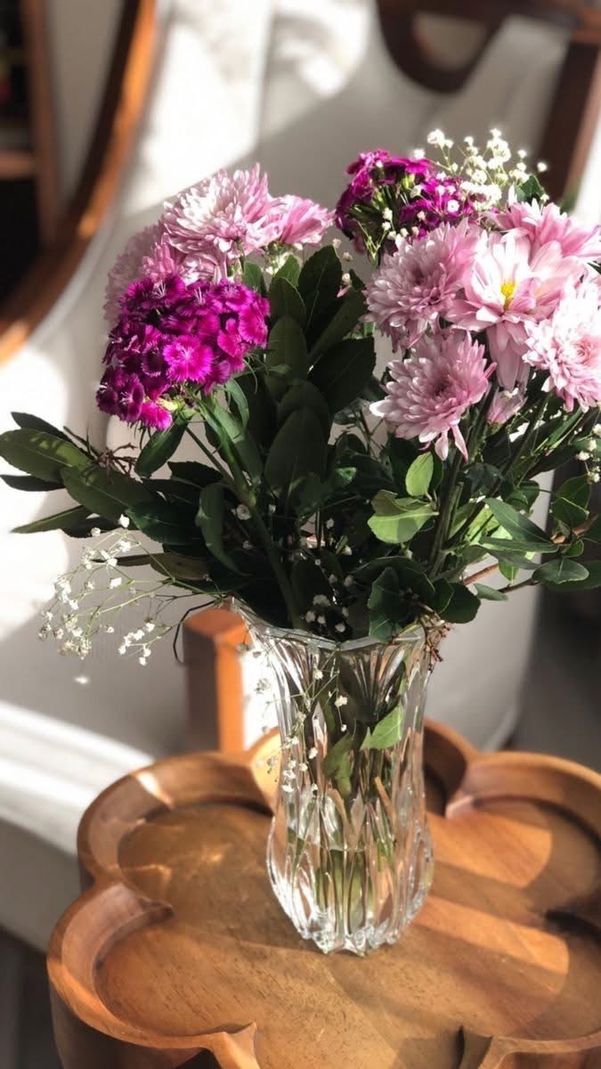 — Не плач, мамо… Нехай іде. Нам буде краще без нього